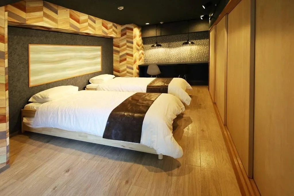 Molinhotels201 -Sapporo Onsen Story- 1L2Room S-Bed8 8Persons Apartament Sapporo